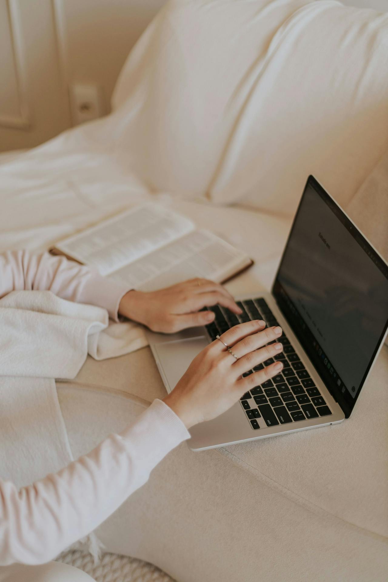 What is Guest Posting in SEO?  Complete Guide 2026